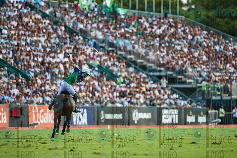 1562-R6-_MG_07298