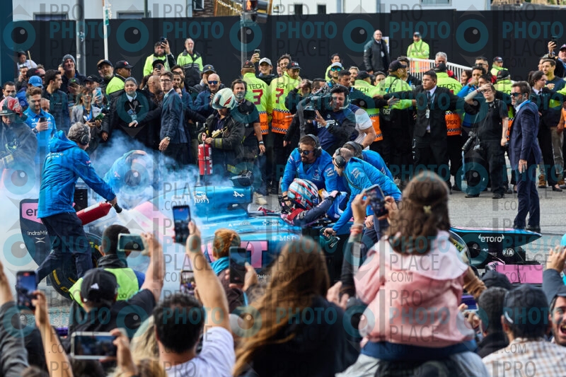 2464-R6-_MG_3919