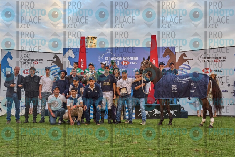 1579-R7-IMG_6041