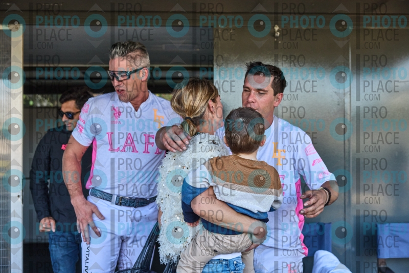 3571-R6-IMG_4743